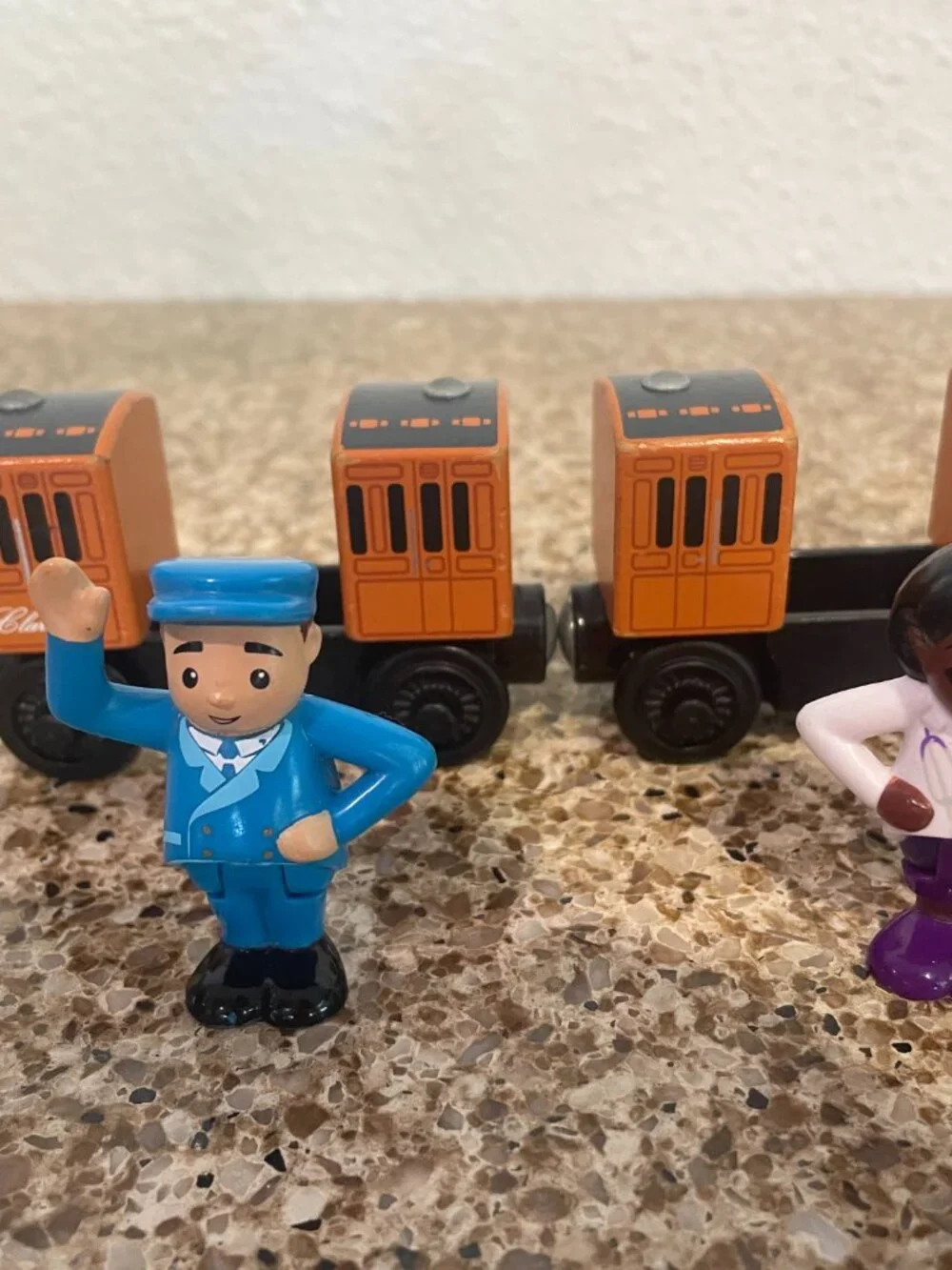 Thomas Train ANNIE and CLARABEL with figurines - complete set